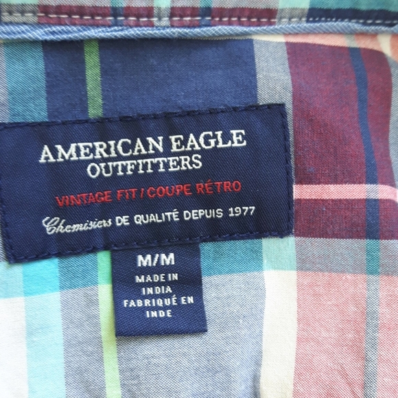 Size M American Eagle button-up plaid shirt - Picture 7 of 10